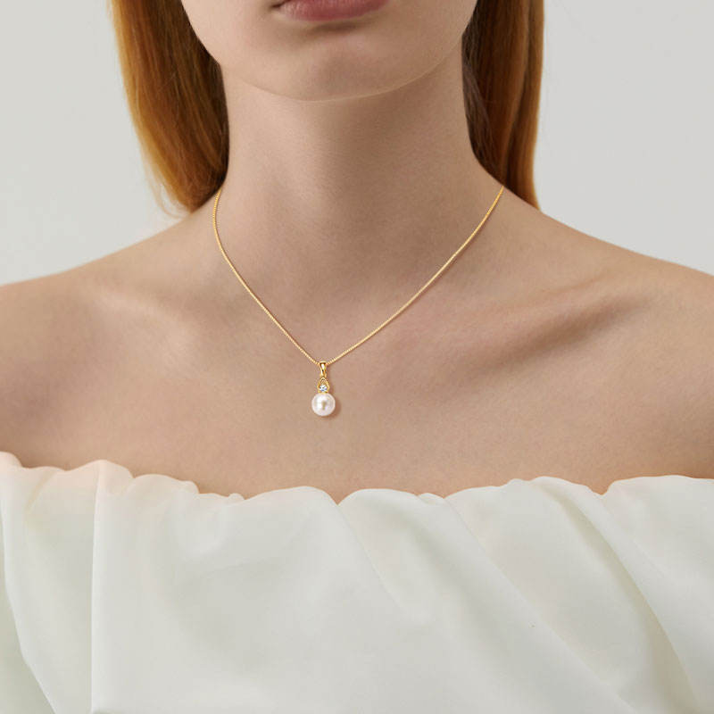 Classic Pearl Necklace in moissanite + sterling silver 925