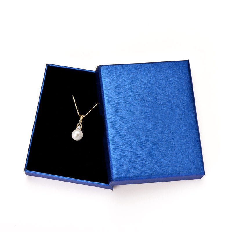 Classic Pearl Necklace in moissanite + sterling silver 925