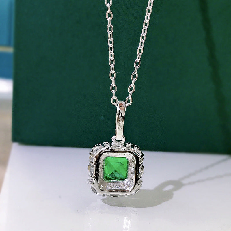 Pendant Necklace in 925 Sterling Silver