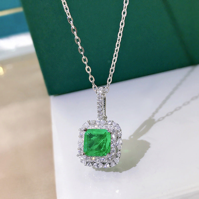 Pendant Necklace in 925 Sterling Silver