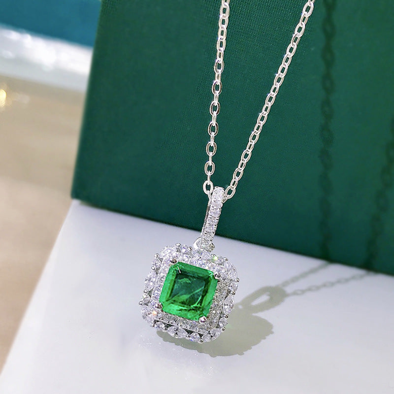 Pendant Necklace in 925 Sterling Silver