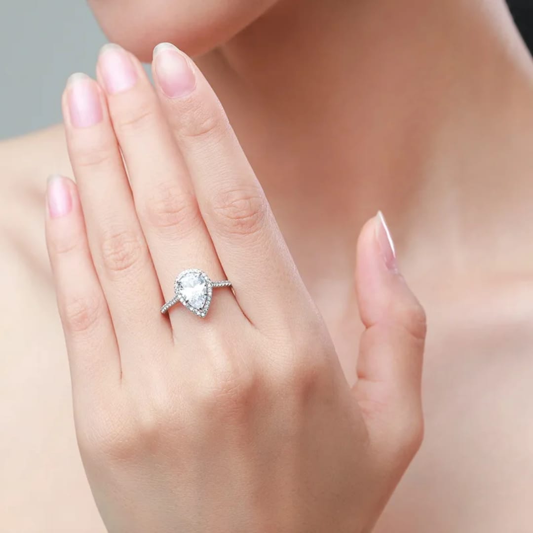 Moissanite Drop Elegance Ring silver 925