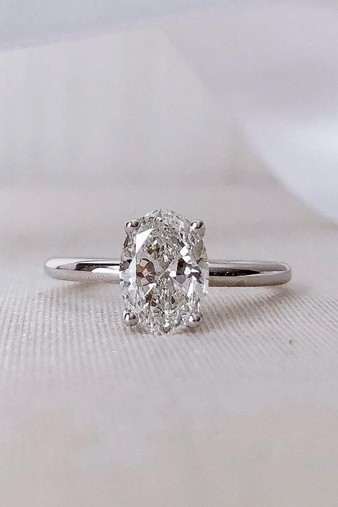 Oval Moissanite Pavé Ring 2CT | Silver 925