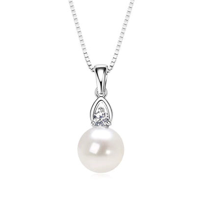 Classic Pearl Necklace in moissanite + sterling silver 925