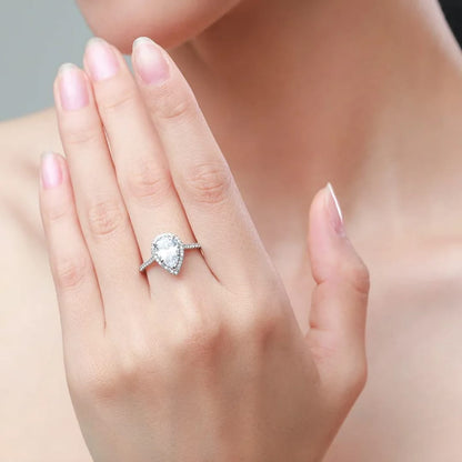Moissanite Drop Elegance Ring silver 925